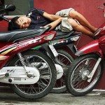 Sleeping-on-a-Motorcycle-07 Sleeping-on-a-Motorcycle-07