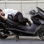 Sleeping-on-a-Motorcycle-20 Sleeping-on-a-Motorcycle-20